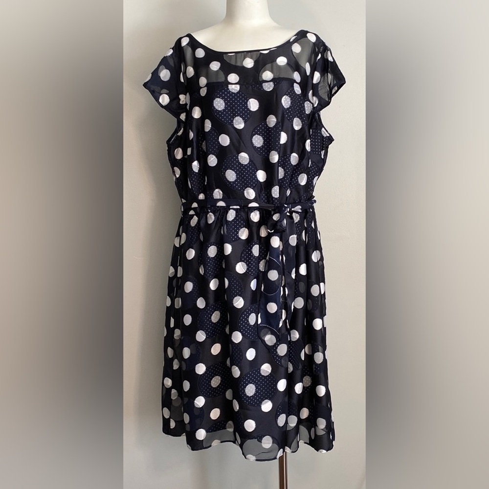 Julian Taylor Dress with Belt/Sash Size 20W